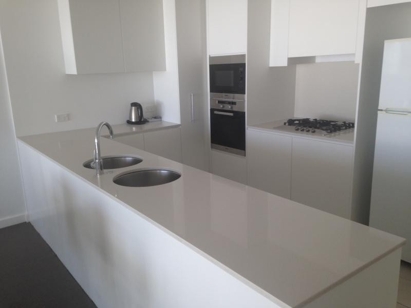 409/2 Creek Street, Kirra QLD 4225