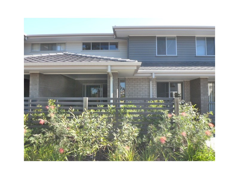 86 Carselgrove Ave, Fitzgibbon QLD 4018