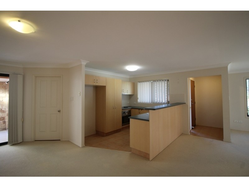1/2 Jayden Place, Molendinar QLD 4214