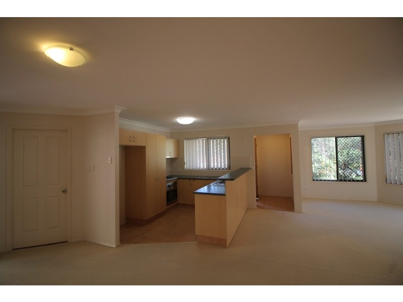 1/2 Jayden Place, Molendinar QLD 4214
