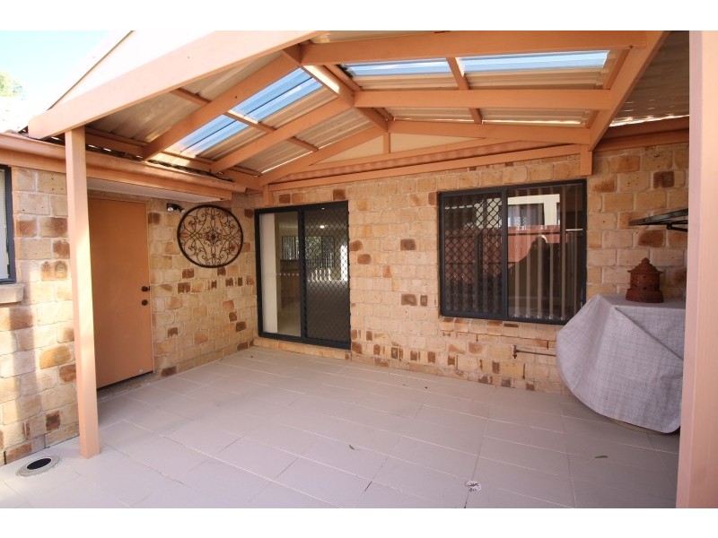 1/2 Jayden Place, Molendinar QLD 4214