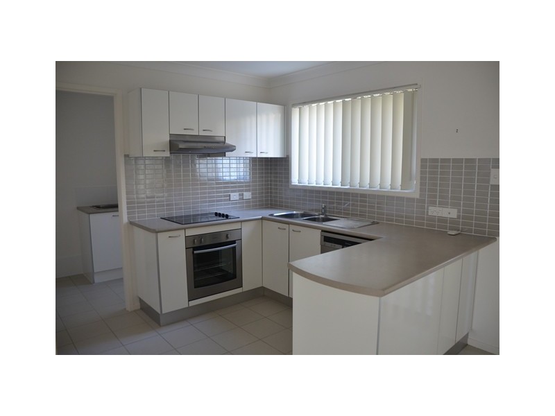 Pacific Pines QLD 4211