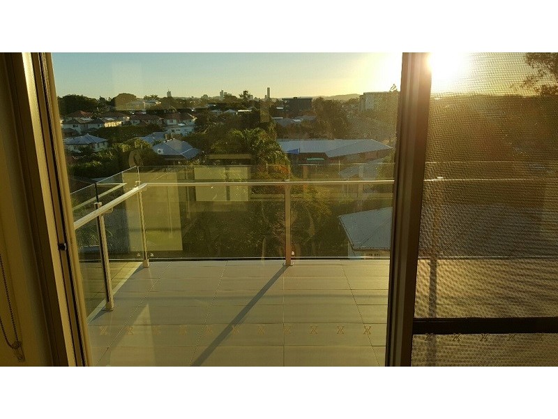 21 /1049 Wynnum Road, Cannon Hill QLD 4170