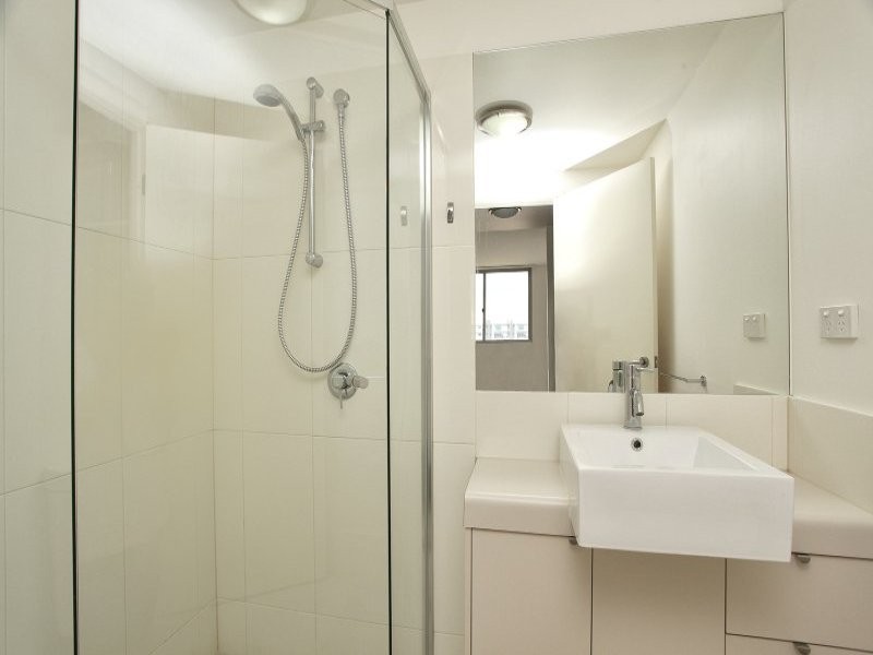 855/23 Playfield Street, Chermside QLD 4032