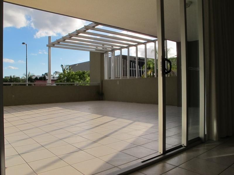 6/27 Station Road, Indooroopilly QLD 4068