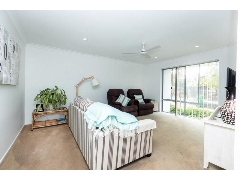 9/15 Dunes Ct, Peregian Springs QLD 4573