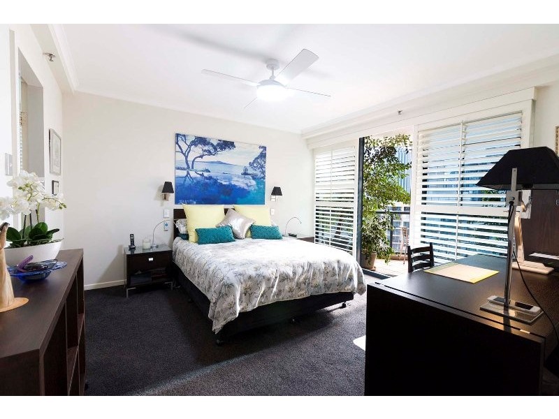 42 Ferry Street, Kangaroo Point QLD 4169