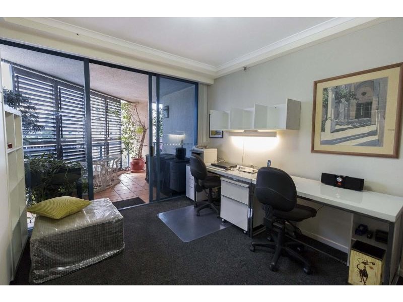 42 Ferry Street, Kangaroo Point QLD 4169