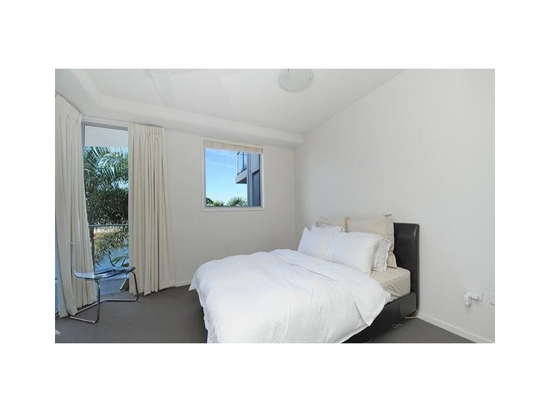 32/51 Grand Parade, Kawana Island QLD 4575