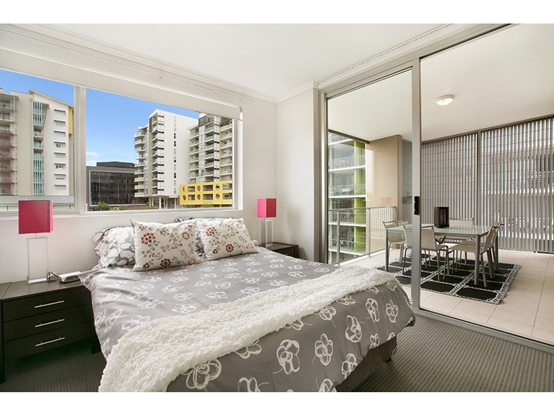 320/51 Hope Street, Spring Hill QLD 4000