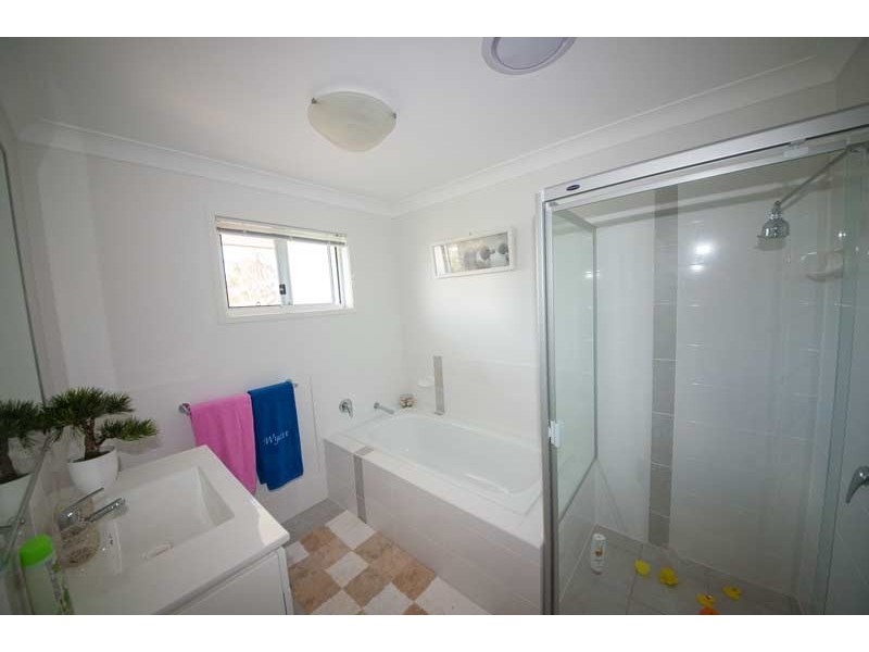 3/111 Cowie Rd, Carseldine QLD 4034