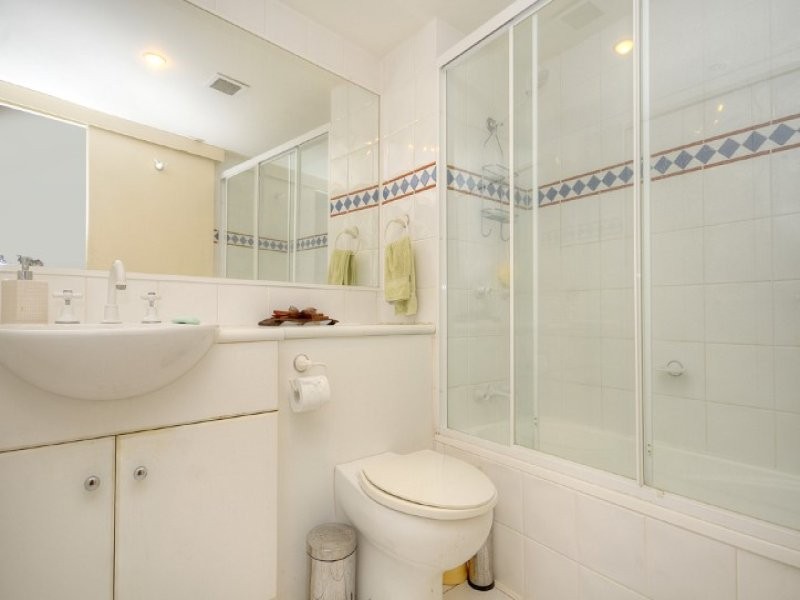 A15/1 Great Hall Dve, Nobby Beach QLD 4218
