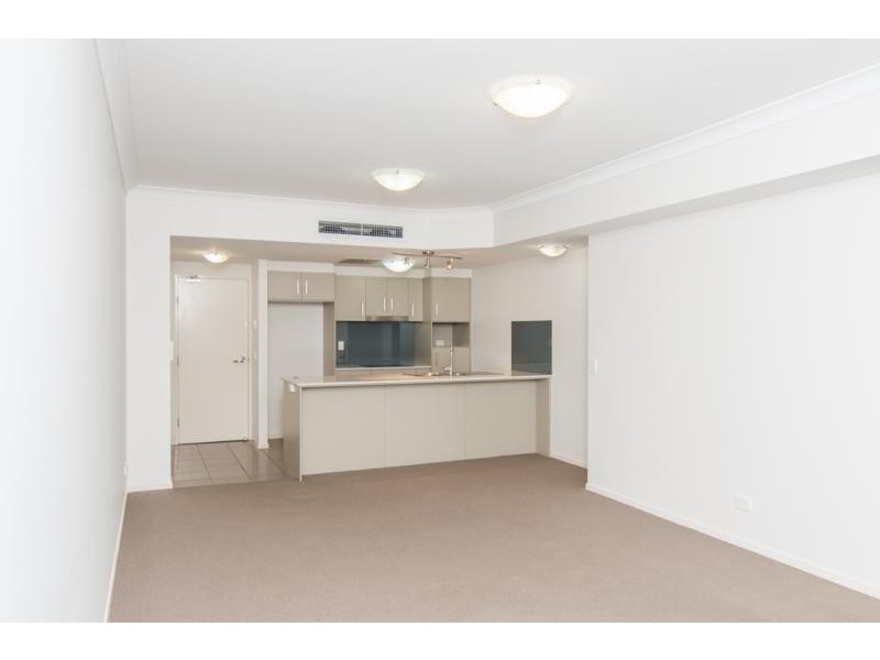 338/51 Playfield Street, Chermside QLD 4032