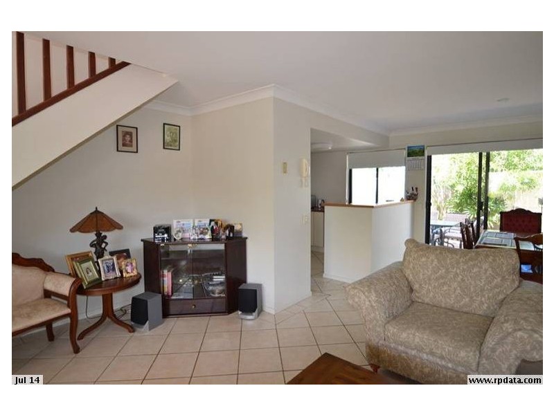 323 Christine Avenue, Varsity Lakes QLD 4227