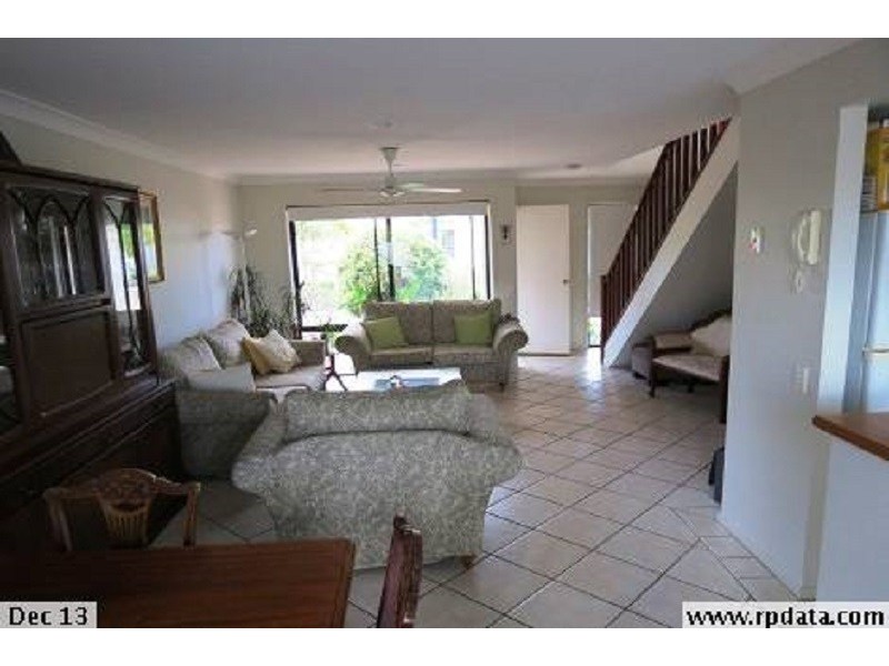 323 Christine Avenue, Varsity Lakes QLD 4227