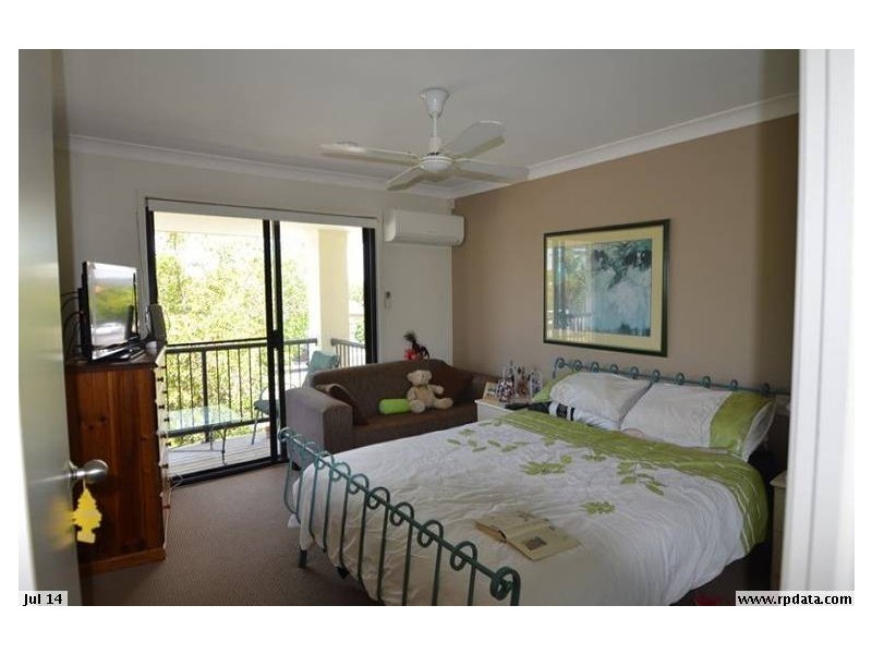 323 Christine Avenue, Varsity Lakes QLD 4227