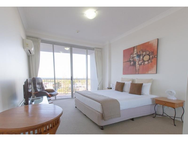 2073/2633 Gold Coast Highway, Broadbeach QLD 4218