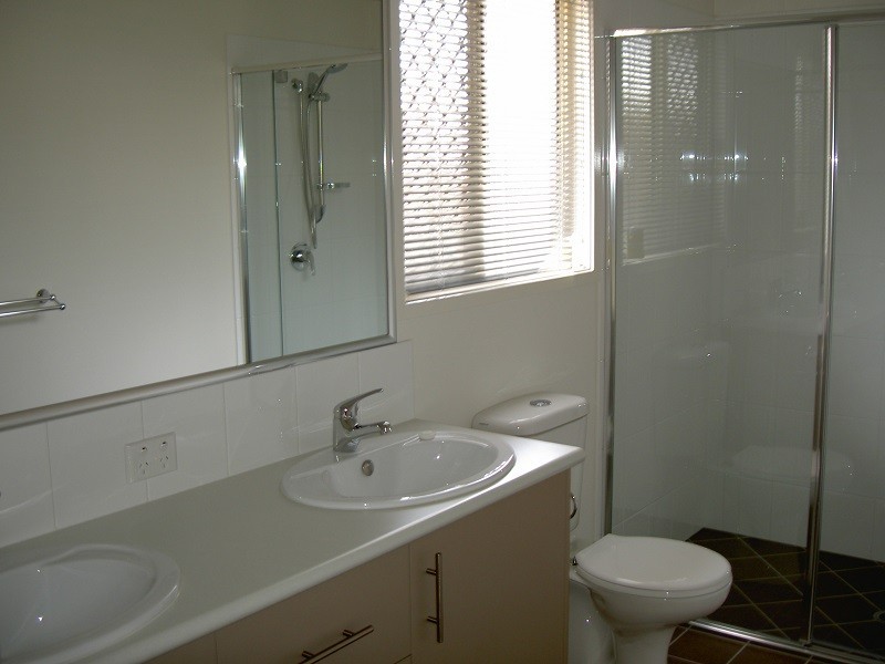 56 Wright Street, Carindale QLD 4152