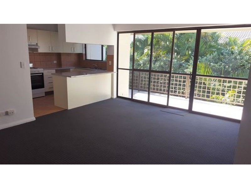 111 Markeri Street, Mermaid Waters QLD 4218