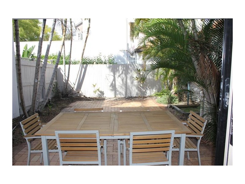 31/101 Coutts Street, Bulimba QLD 4171