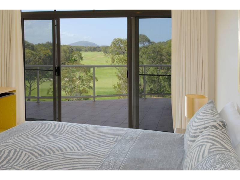 40/179 Ocean Drive, Twin Waters QLD 4564
