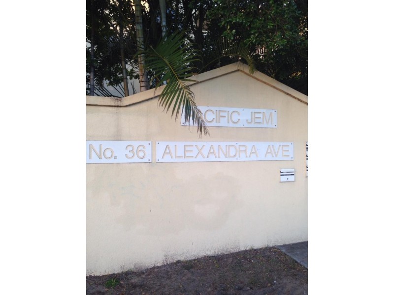 36 Alexandra Avenue, Mermaid Beach QLD 4218