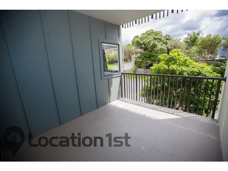 8/2 Garden Terrace, Newmarket QLD 4051