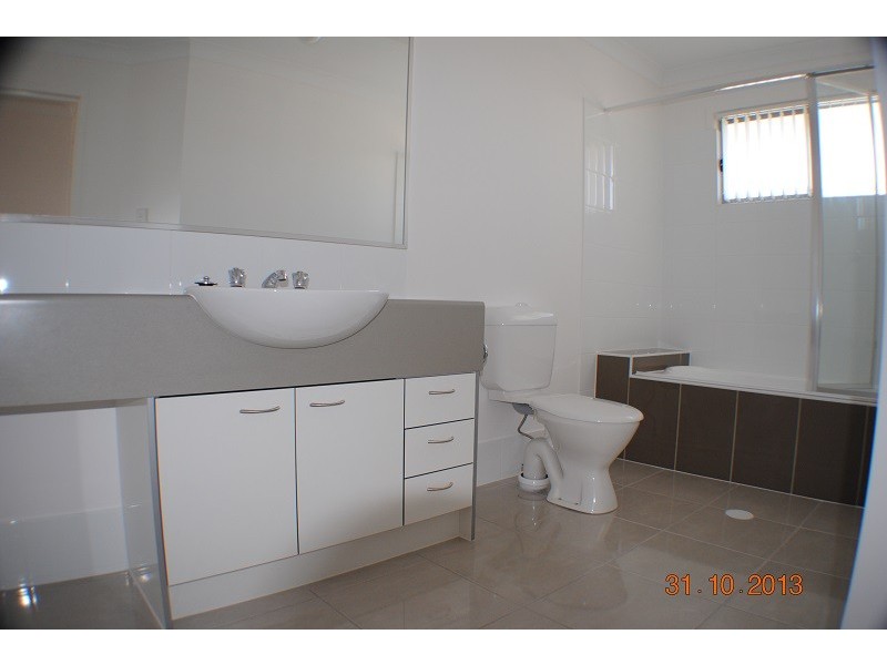 Pacific Pines QLD 4211