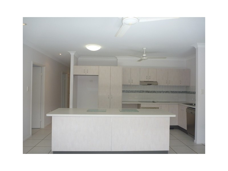 63 Euro Boulevard, Kirwan QLD 4817