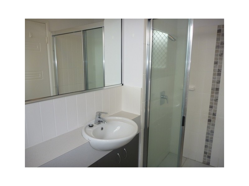 63 Euro Boulevard, Kirwan QLD 4817