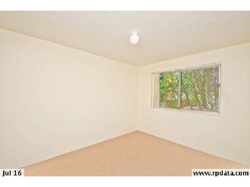 1/203 Scarborough Street, Southport QLD 4215