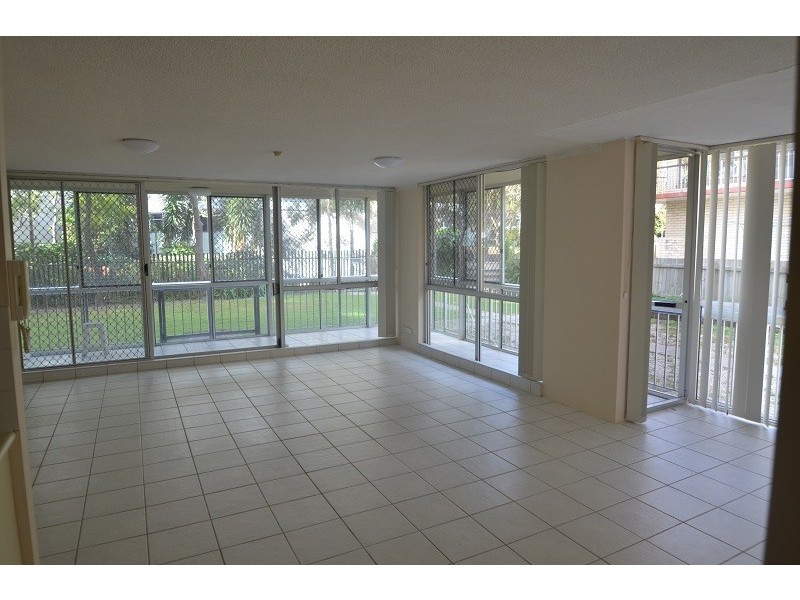 18 Queen Street, Southport QLD 4215