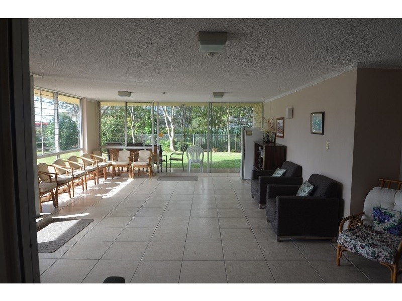 18 Queen Street, Southport QLD 4215