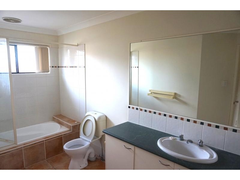 725 Gowan Road, Calamvale QLD 4116
