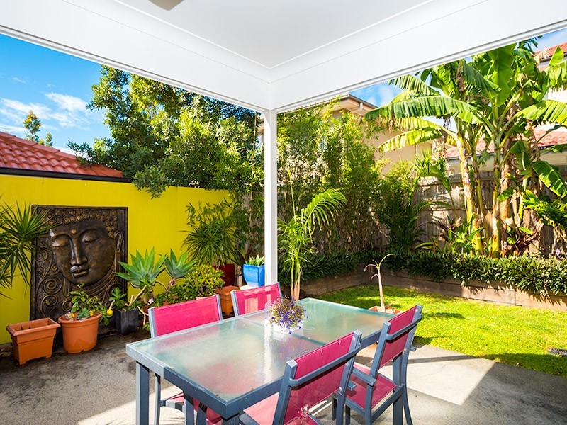 Pacific Pines QLD 4211