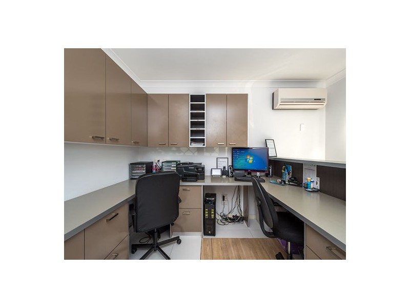 Pacific Pines QLD 4211