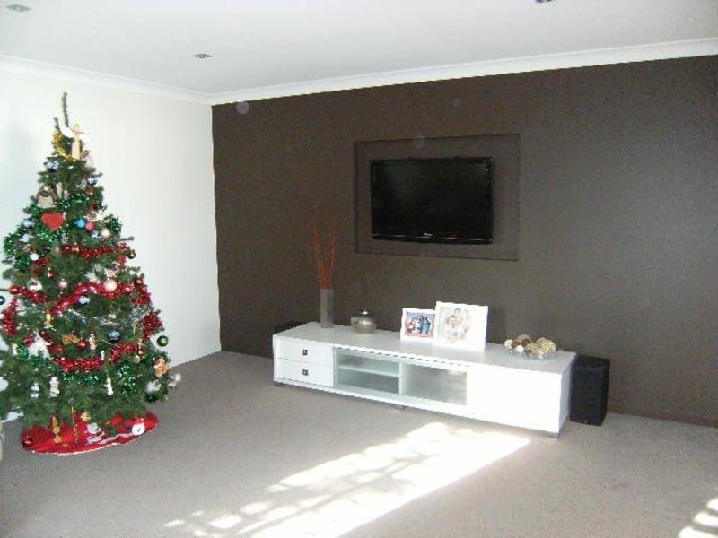 24 Rainlily Crescent, Upper Coomera QLD 4209