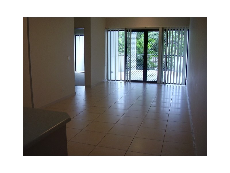 4/376 Severin St, Cairns QLD 4870