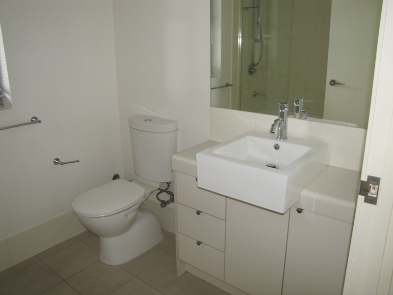 1/23 Playfield Street, Chermside QLD 4032