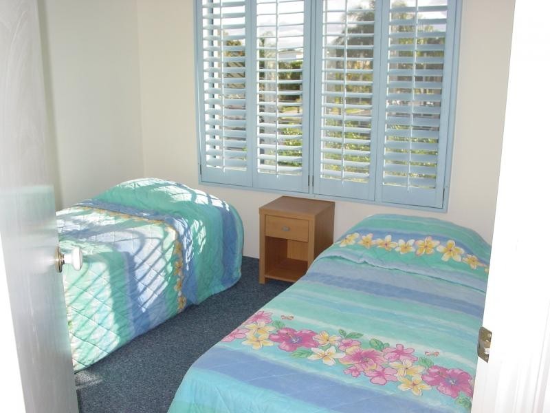 6/103-105 Frank Street, Labrador QLD 4215