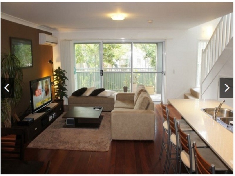 Biggera Waters QLD 4216