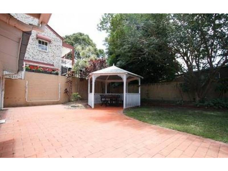 41 Shaw Street, Southport QLD 4215