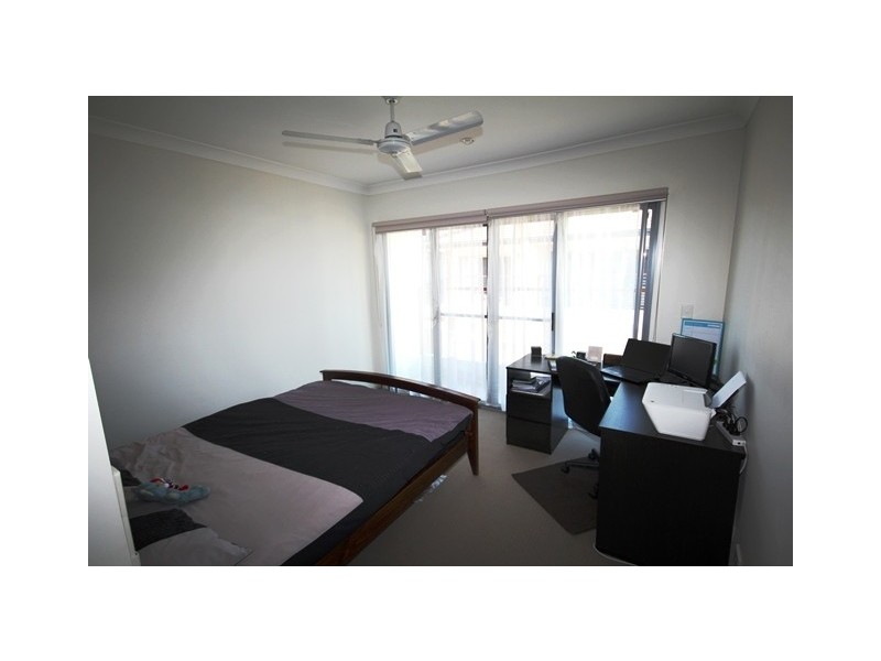 24/26 Careel Close, Helensvale QLD 4212