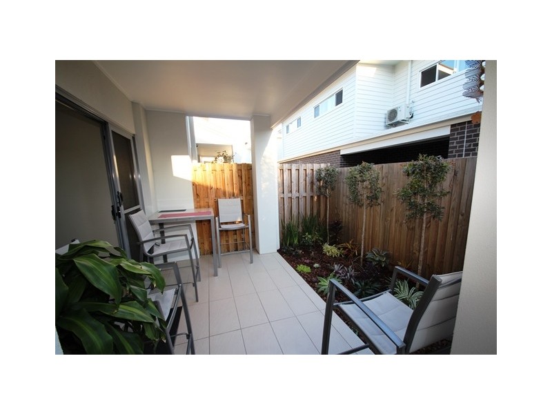 24/26 Careel Close, Helensvale QLD 4212