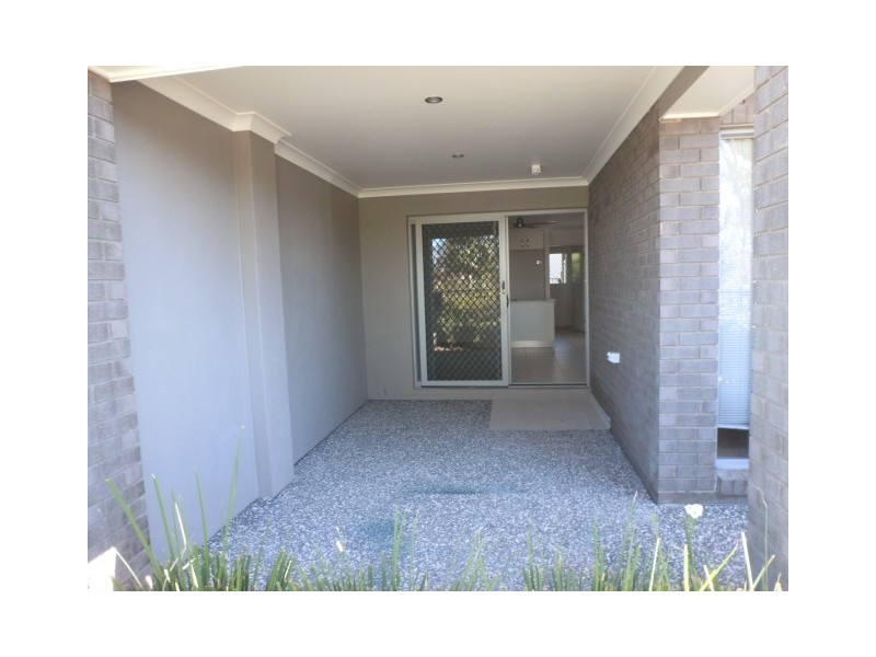 86 Carselgrove Ave, Fitzgibbon QLD 4018