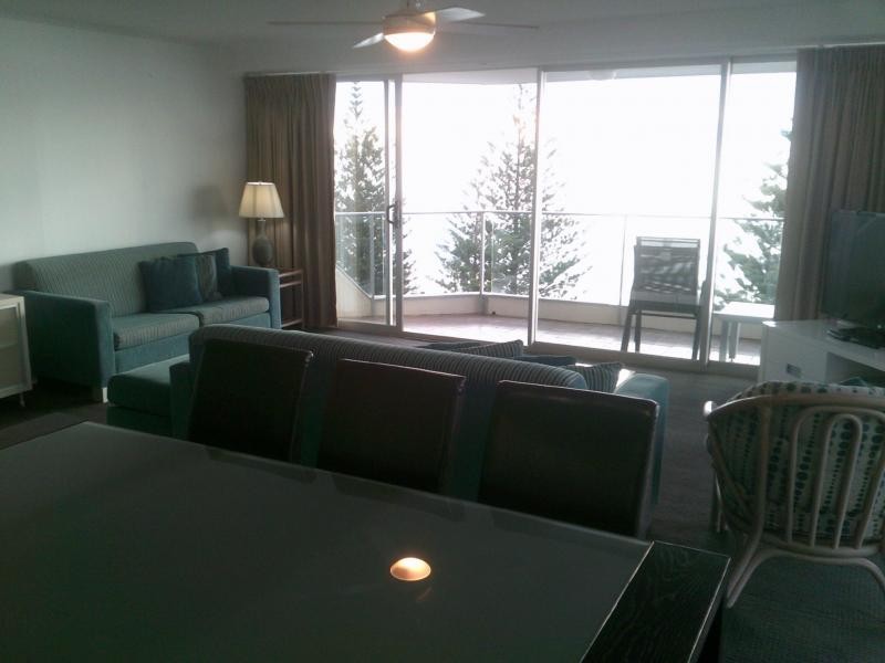 33/202 The Esplanade, Burleigh Heads QLD 4220