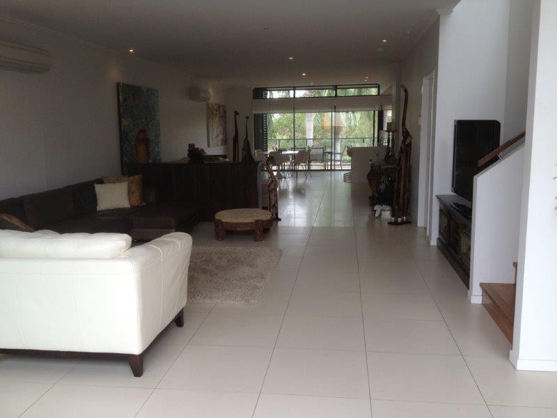 A5/9 Moores Crescent, Varsity Lakes QLD 4227