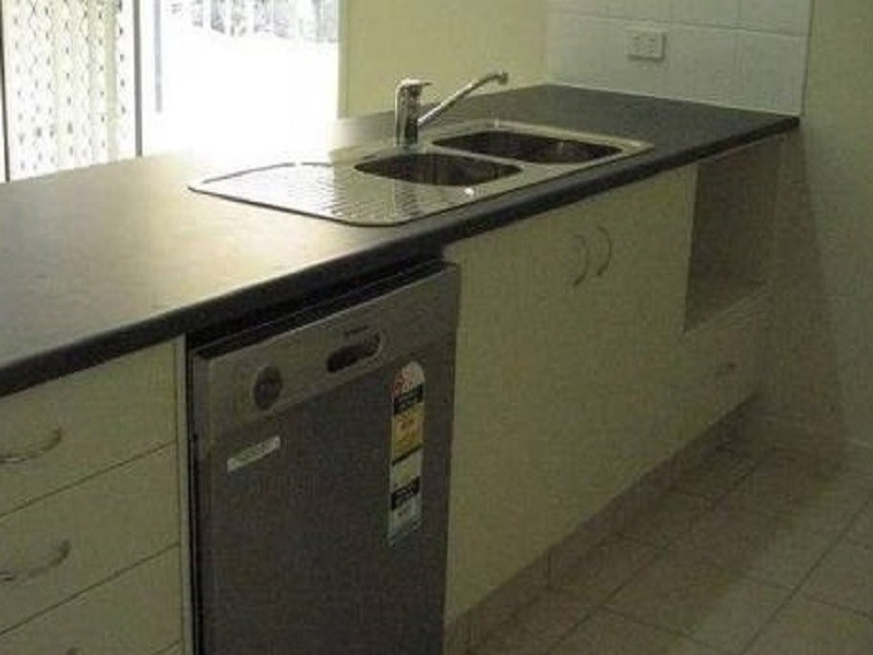 261 Universal Street, Oxenford QLD 4210