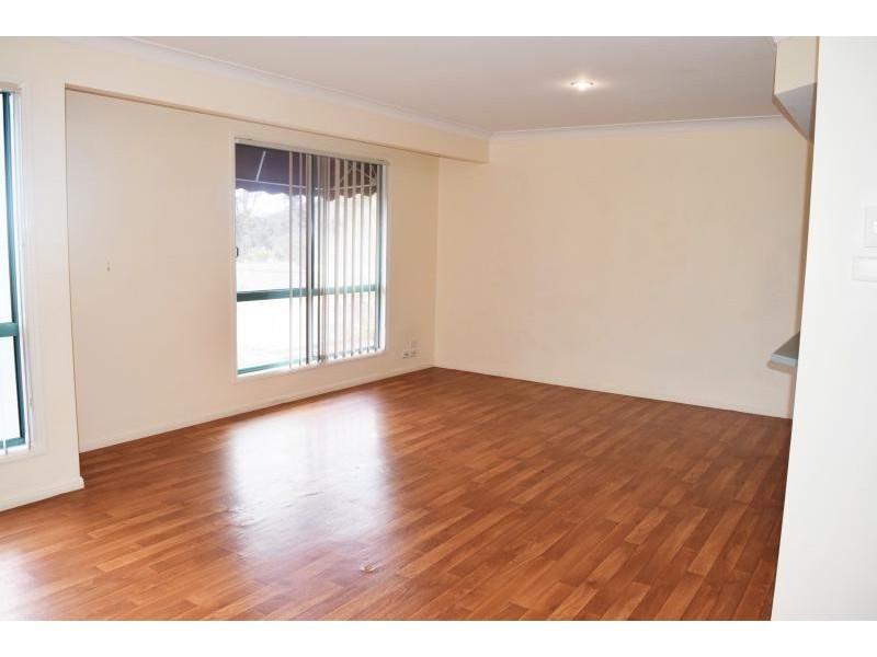 6 Crestridge Crescent, Oxenford QLD 4210