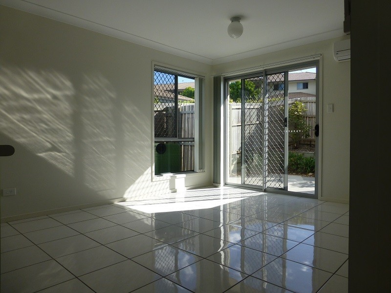 30 Carmarthen Circuit, Pacific Pines QLD 4211